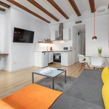 Baron Suites Reina Valence Extérieur photo