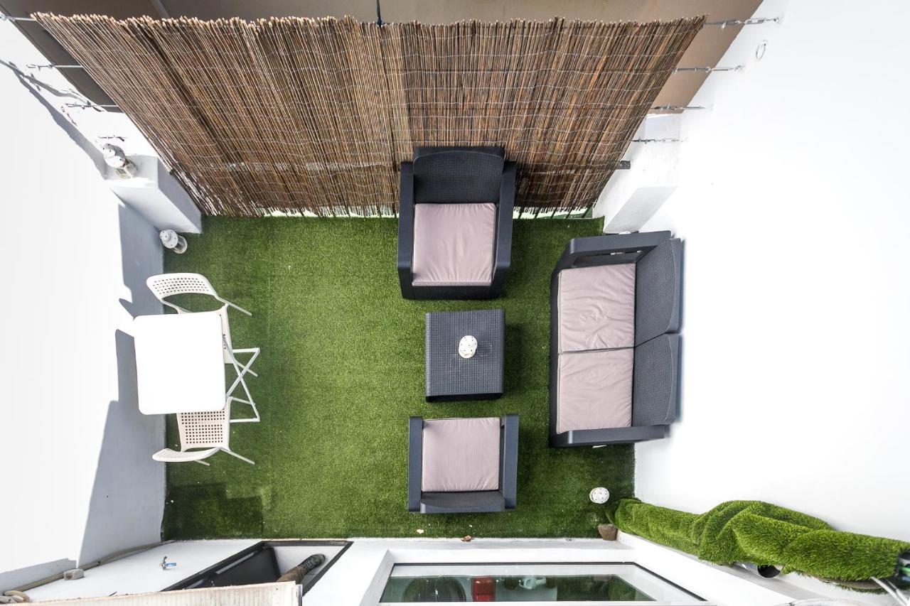 Baron Suites Reina Valence Extérieur photo