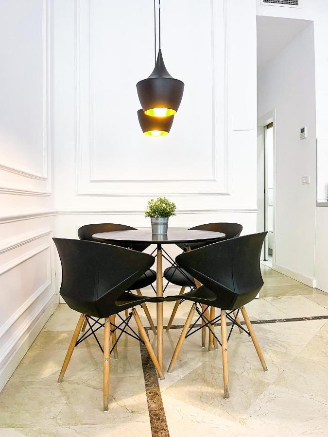Baron Suites Reina Valence Extérieur photo