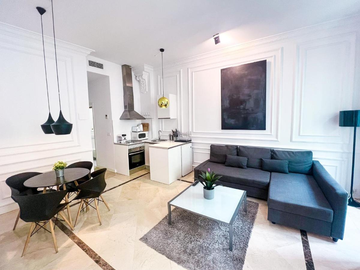 Baron Suites Reina Valence Extérieur photo