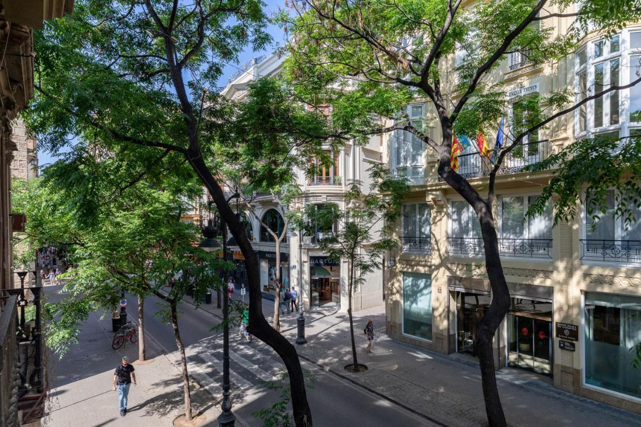 Baron Suites Reina Valence Extérieur photo
