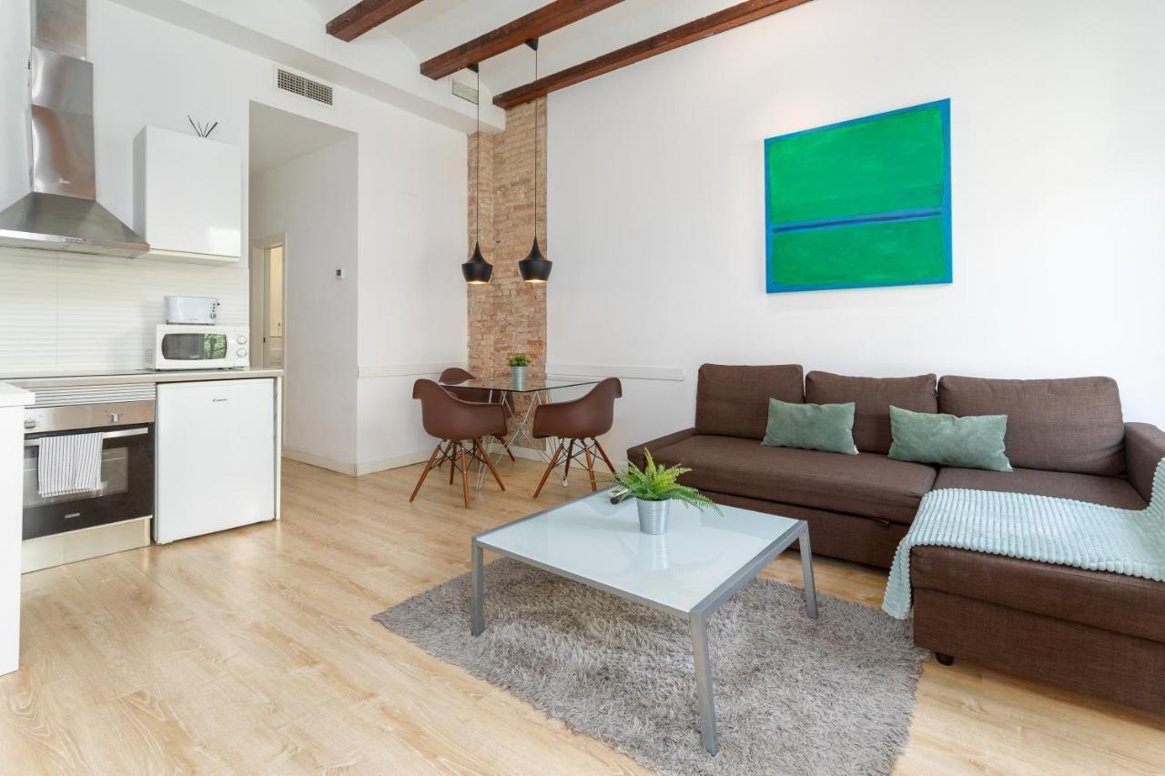 Baron Suites Reina Valence Extérieur photo
