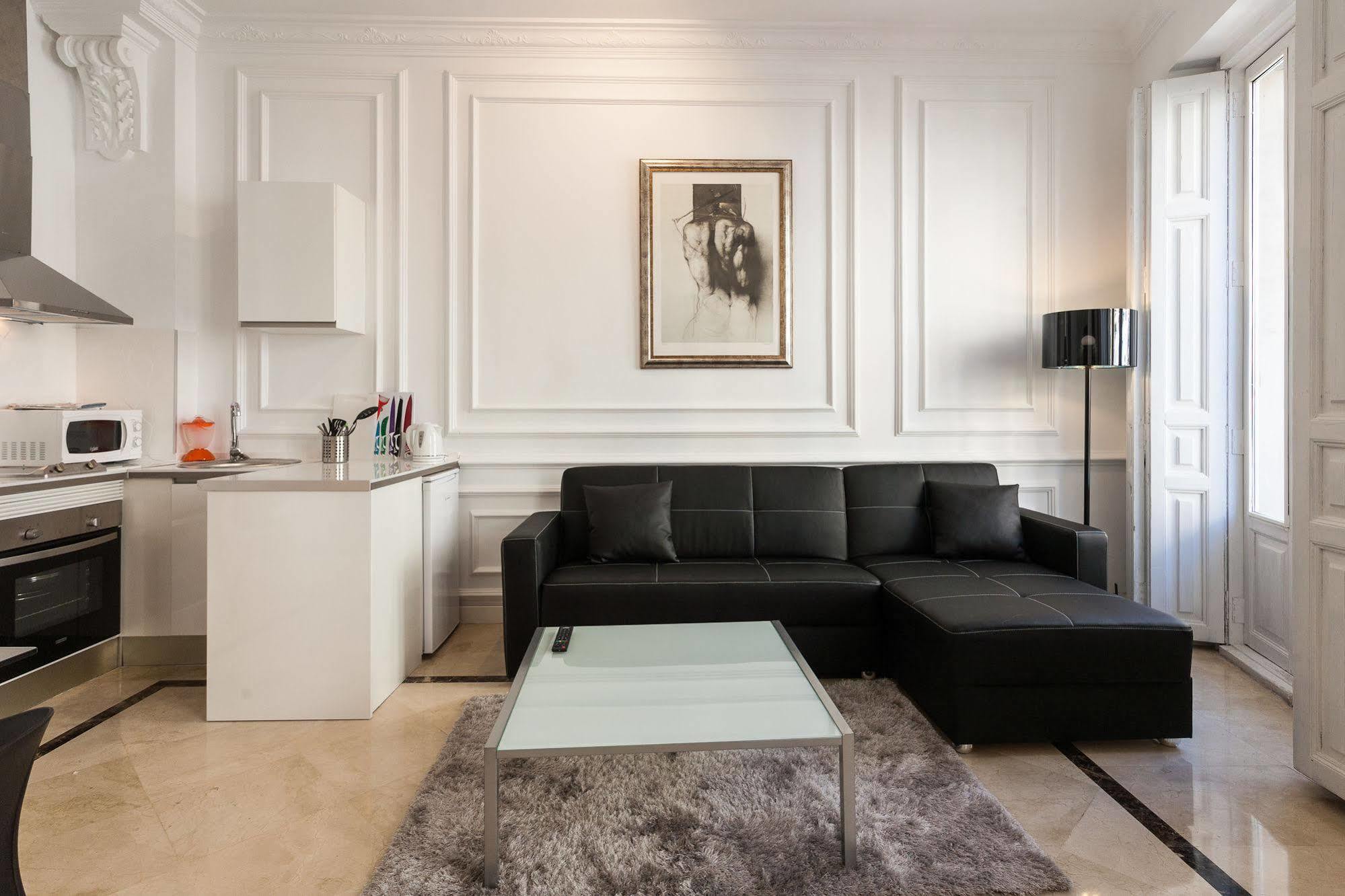 Baron Suites Reina Valence Extérieur photo